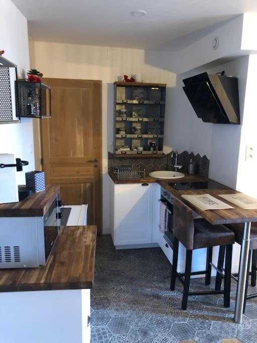 Sejour Detente Au Coeur De Macon Spa,Cine,Bouteille Offerte Exterior foto